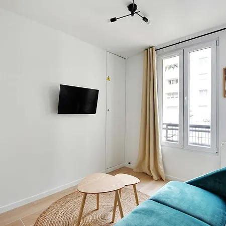 Cosy And Bright Flat Menilmontant * Paris
